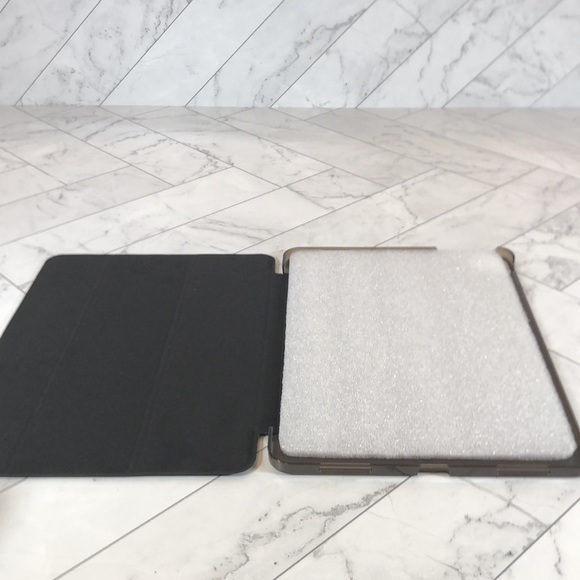 NWT iPad Cover Case 10.8" for iPad Pro 11 Black New With Tags - Picture 5 of 7